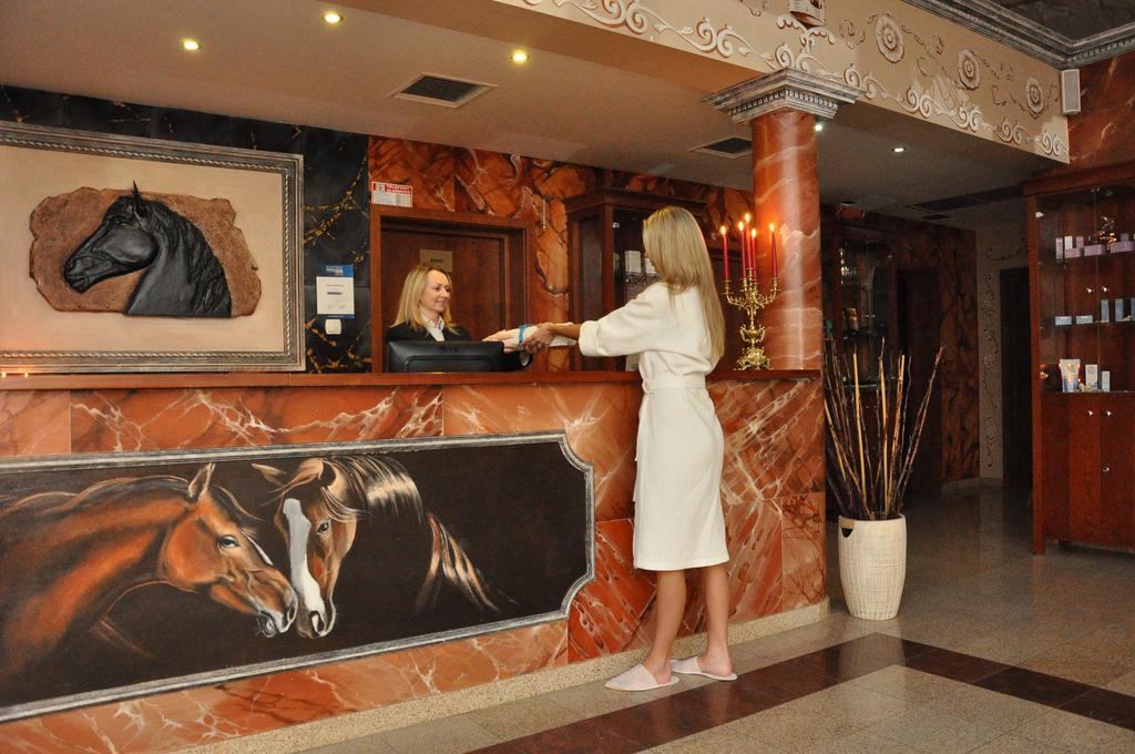 Hotel Karino Spa Polanczyk Bagian luar foto