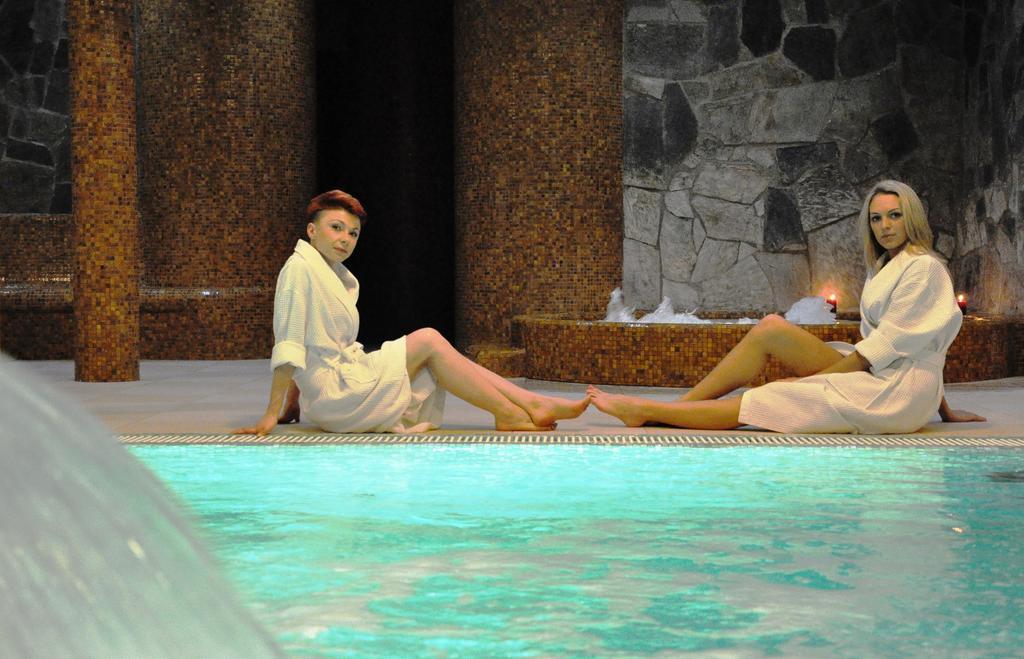 Hotel Karino Spa Polanczyk Bagian luar foto