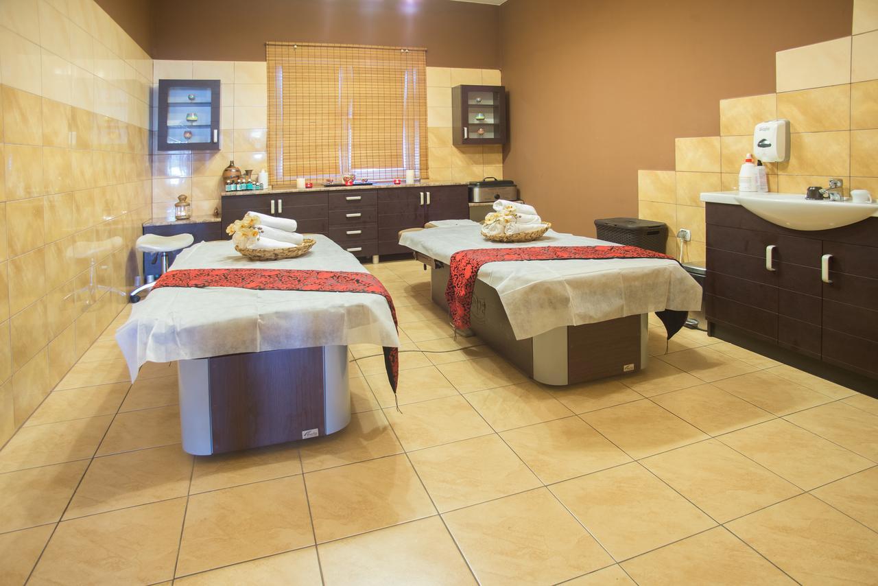 Hotel Karino Spa Polanczyk Bagian luar foto