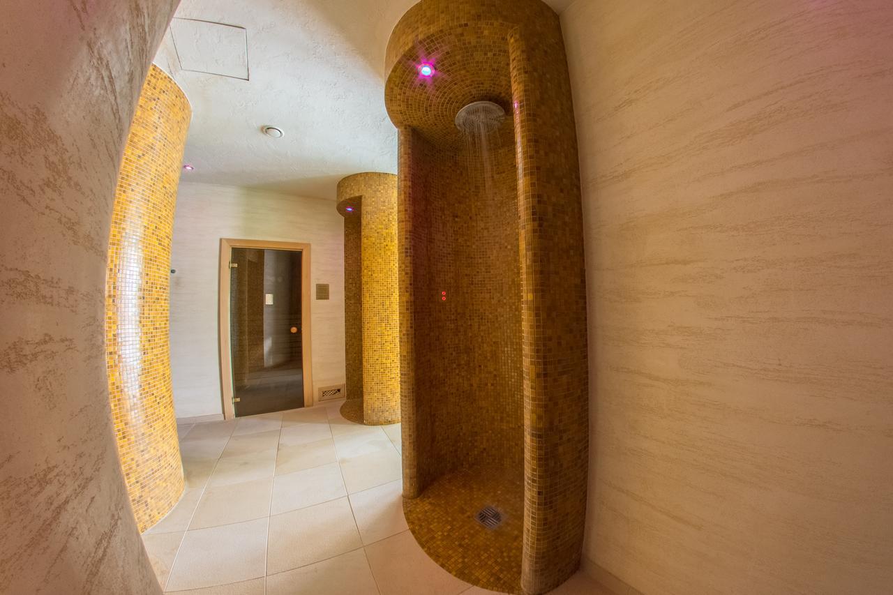Hotel Karino Spa Polanczyk Bagian luar foto