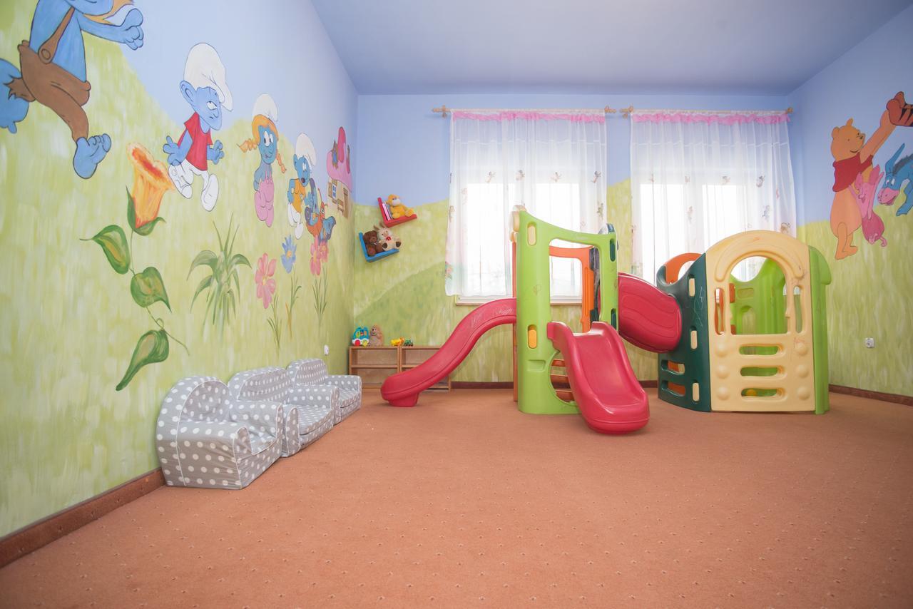 Hotel Karino Spa Polanczyk Bagian luar foto