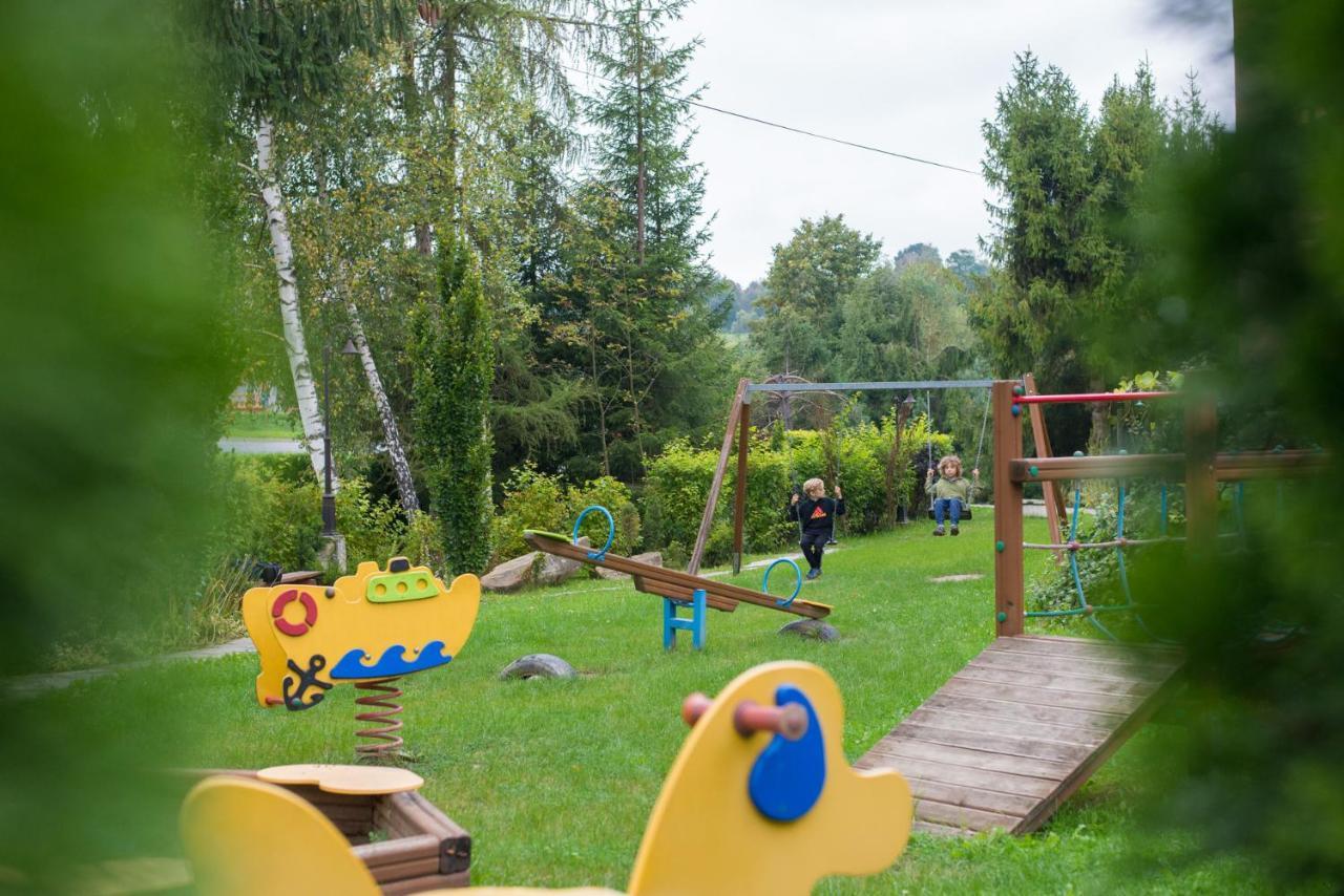 Hotel Karino Spa Polanczyk Bagian luar foto