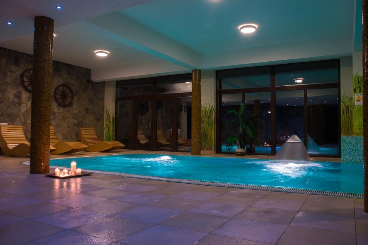 Hotel Karino Spa Polanczyk Bagian luar foto