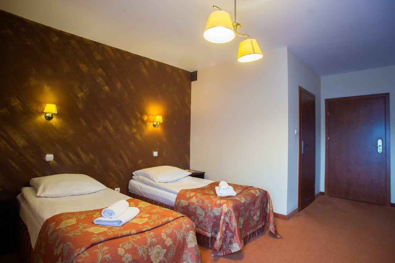 Hotel Karino Spa Polanczyk Bagian luar foto